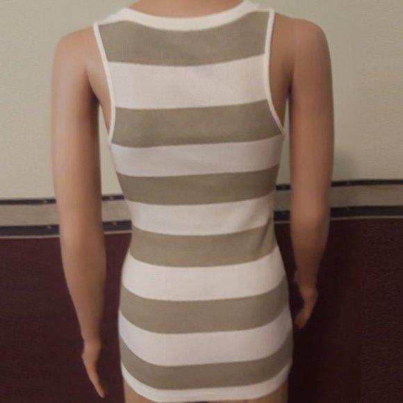 Old Navy Sleeveless Ivory/Tan Stripe Tank Top Size M NWOT - Picture 3 of 5